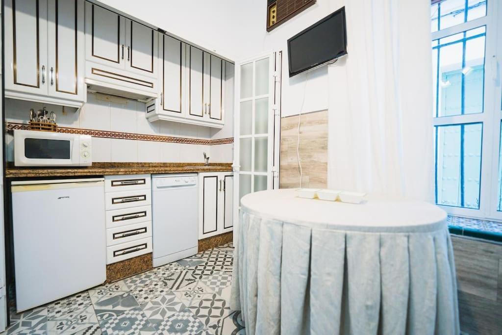 Apartamento En El Barrio De San Lorenzo, Junto A La Basilica Del Gran Poder Севилья Экстерьер фото