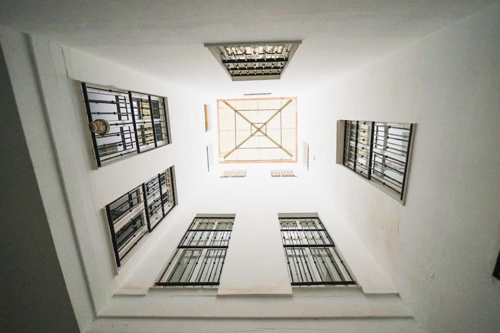 Apartamento En El Barrio De San Lorenzo, Junto A La Basilica Del Gran Poder Севилья Экстерьер фото